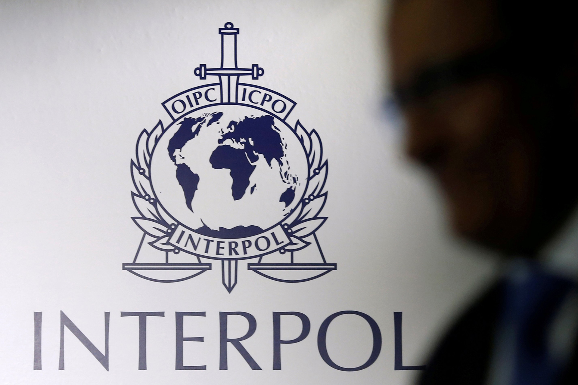 INTERPOL s e ndryshon vendimin për moslëshimin e fletarrestimeve për Dodikun e Stevandiqin