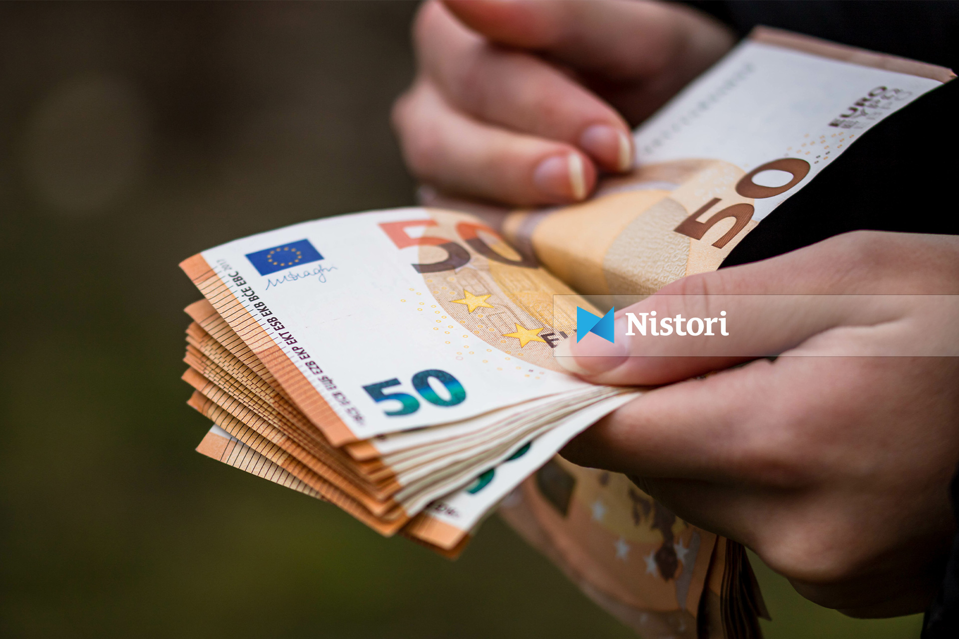 Nga sot  euro valuta e vetme për transaksione në Kosovë
