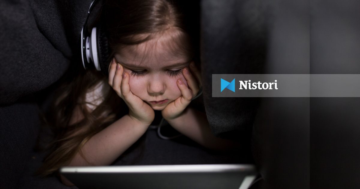 alarm-per-prinderit-telefoni-para-moshes-12-rrit-rreziqet-per-shendetin-e-femijeve