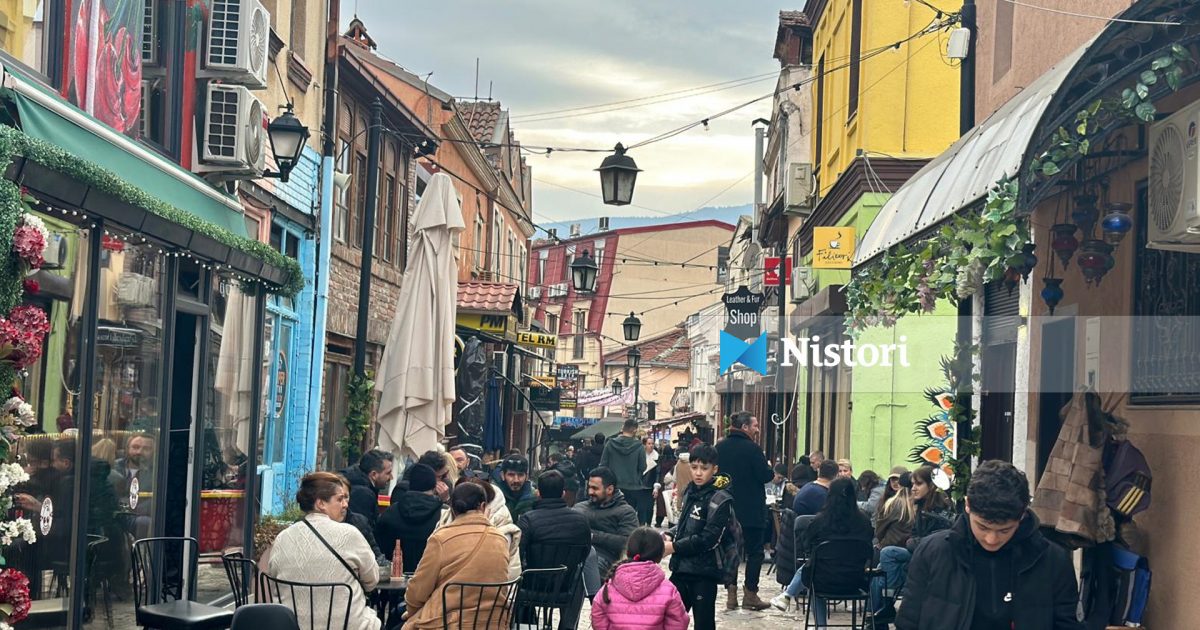 Çarshi  pij një kafe  fito të drejtën për në tualet 