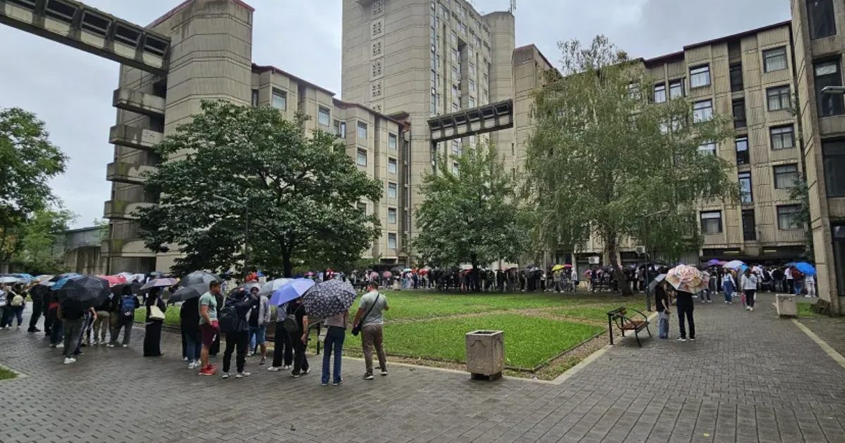 STUDENTËT NË RMV SËRISH RREZIKOJNË TË MBESIN PA AKOMODIM