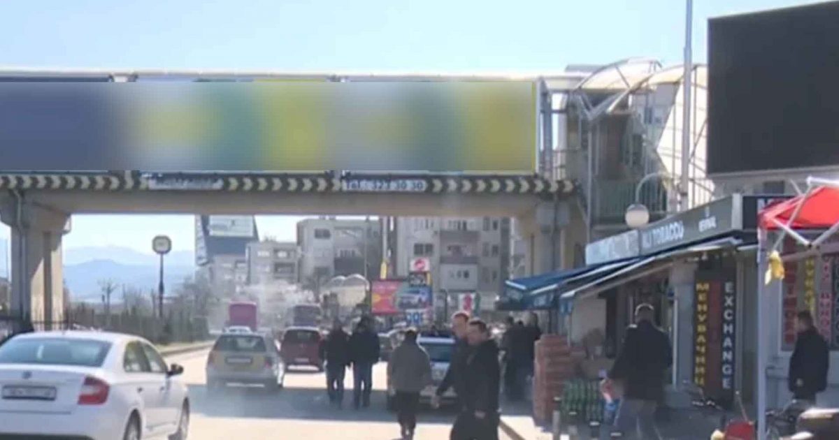 Qytetarët kërkojnë zgjidhje për kalimin në Bit Pazar  Qyteti i Shkupit pa afat konkret