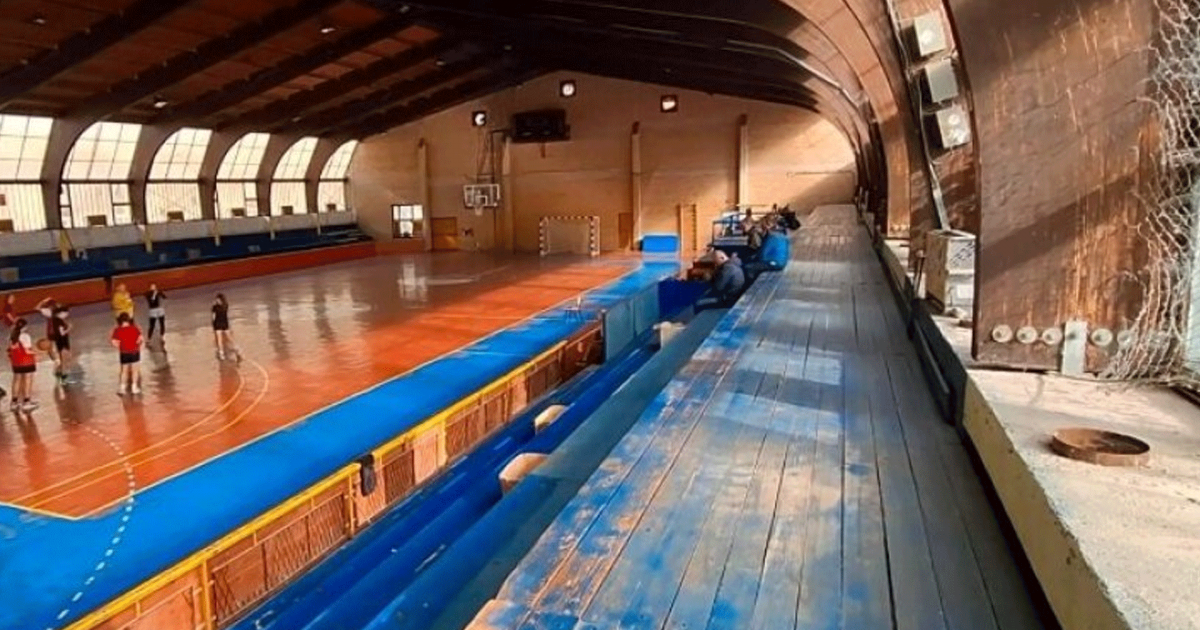 Salla e sportit në Strugë e mbyllur prej muajsh   askush nuk merr përgjegjësi 
