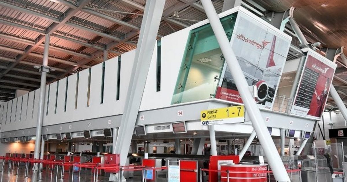 Dalin mesazhet e rusit që kërcënoi Aeroportin në Rinas  qeveria juaj ta njohë Kosovën si serbe që të mos shpërthejë bomba