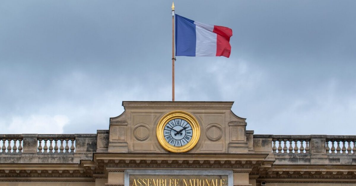 Franca bën thirrje për një  NATO më europiane 