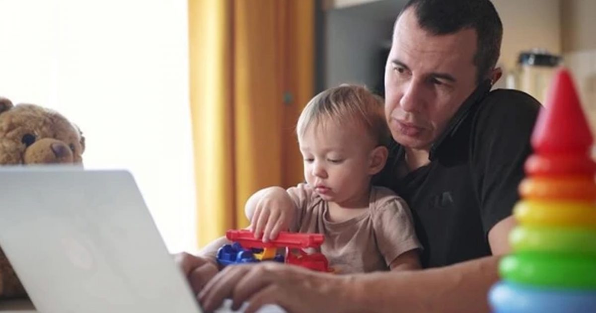 Një baba i pranishëm fizikisht  por i largët për fëmijët