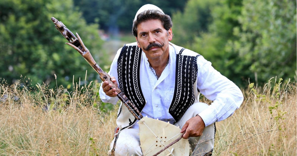 viti-2025-ne-fotografi-lahuta-shqiptare-dhe-thesaret-e-trojeve-tona