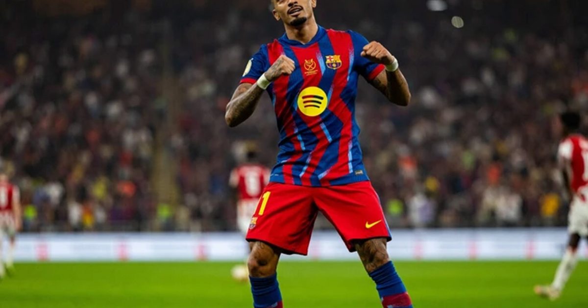 Barcelona tundohet nga oferta 100 milionëshe për Raphinhan