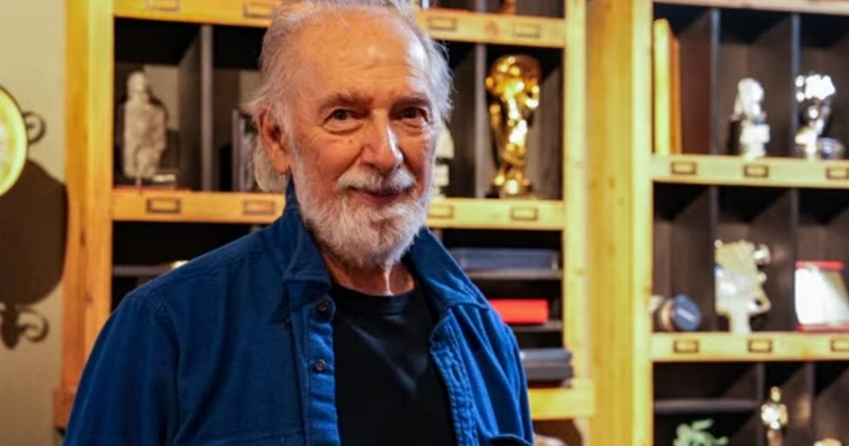 Qosja  politikanët  aktorë të shkëlqyeshëm