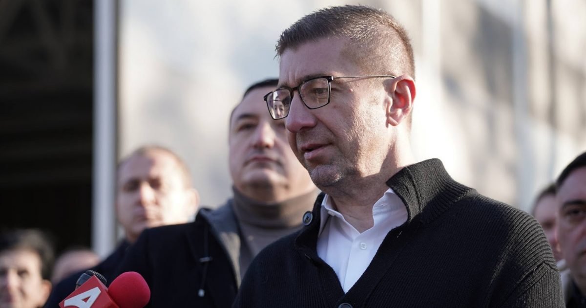 Mickoski ia lë fajin BE së  por afatet e reformave i shtyn vetë