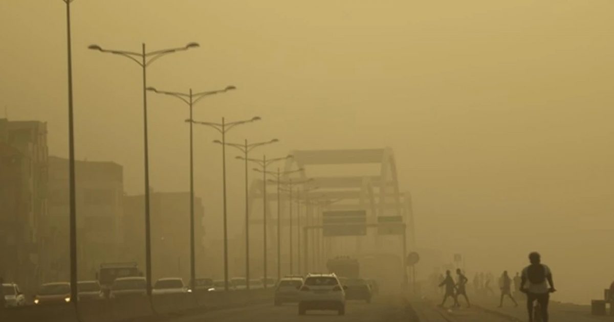 Senegali  zhduket  nën renë e pluhurit të Saharasë