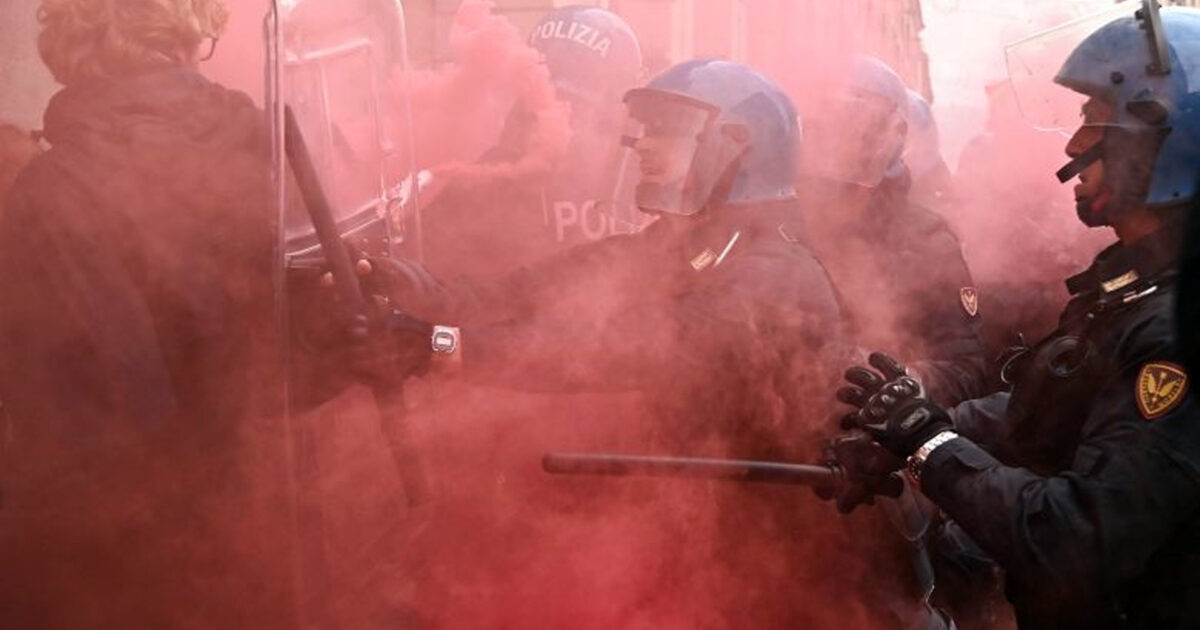 Qindra mijëra protestues në Itali kundër qeverisë Meloni